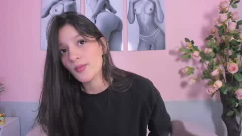 Stefany online show from June 5, 2026, 12:22 pm
