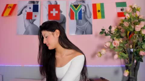 Stefany online show from July 18, 2026, 1:26 pm