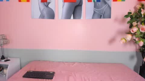 Stefany online show from July 19, 2026, 11:36 am