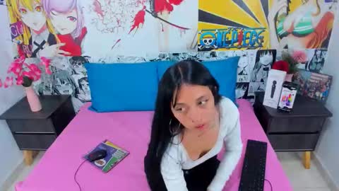 --Estefay-- online show from November 27, 2025, 4:25 am