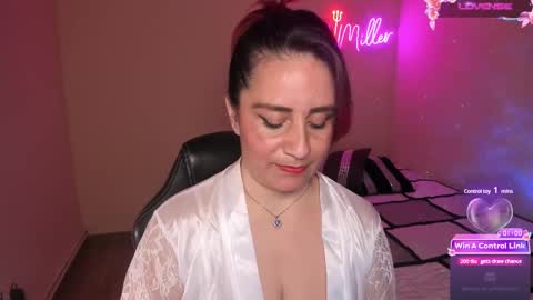stefany online show from March 5, 2025, 1:28 pm