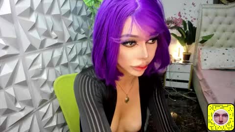 Snapshot of stefanylangkat chatting on November 16, 2025, 8:31 am Jane online show from November 16, 2025, 8:31 am