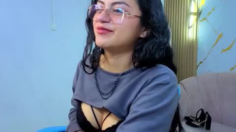 steffa_bunny_b online show from March 4, 2026, 1:17 pm