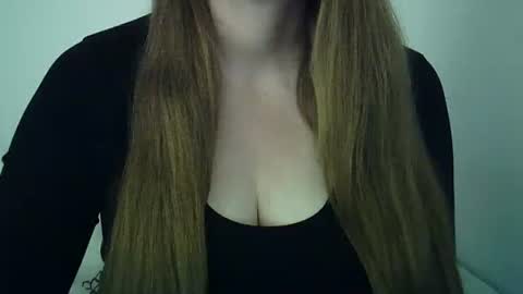 Snapshot of stefffa8009 chatting on April 5, 2026, 9:39 am stefffa8009 online show from April 5, 2026, 9:39 am
