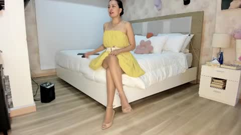 Snapshot of stefi_alizon chatting on June 16, 2026, 1:19 am Zuly online show from June 16, 2026, 1:19 am