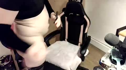 Snapshot of stefisgirlnow chatting on April 5, 2026, 3:15 am stefisgirlnow online show from April 5, 2026, 3:15 am