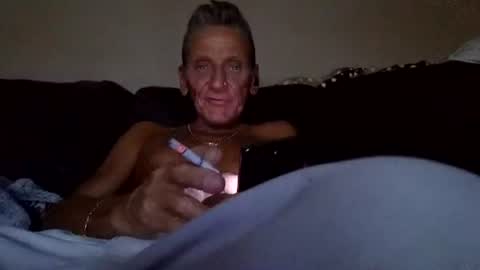 Snapshot of stefy1037 chatting on June 20, 2026, 4:48 am stefy1037 online show from June 20, 2026, 4:48 am