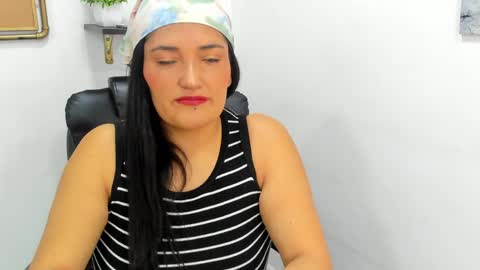 Stefy  online show from May 2, 2026, 4:01 pm