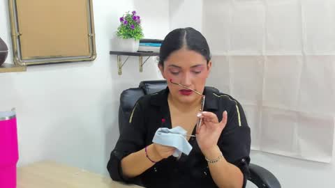 Snapshot of stefy_cg chatting on May 5, 2026, 7:33 pm Stefy online show from May 5, 2026, 7:33 pm