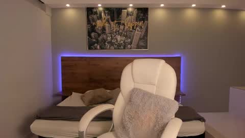 Snapshot of stefy_cherry chatting on March 8, 2025, 9:29 pm Stefy Cherry online show from March 8, 2025, 9:29 pm