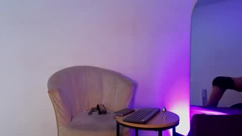 Steicy online show from June 16, 2026, 1:03 pm