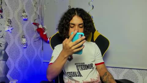 Snapshot of steinn_ chatting on December 14, 2025, 7:29 pm Stein online show from December 14, 2025, 7:29 pm