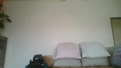 Snapshot of steki038434 chatting on December 15, 2024, 9:35 am steki038434 online show from December 15, 2024, 9:35 am