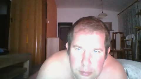 steki038434 online show from May 3, 2026, 7:42 pm