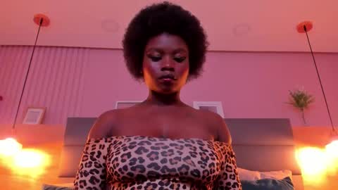 Snapshot of stela_ebony chatting on November 3, 2025, 3:08 am STELA online show from November 3, 2025, 3:08 am