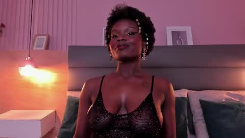 Snapshot of stela_ebony chatting on November 8, 2025, 9:57 pm STELA online show from November 8, 2025, 9:57 pm