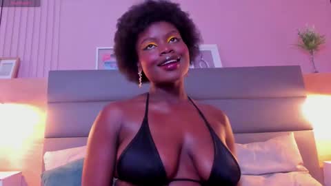 Snapshot of stela_ebony chatting on November 14, 2025, 8:29 pm STELA online show from November 14, 2025, 8:29 pm