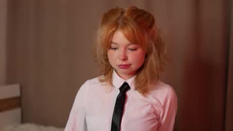 Snapshot of stela_vanila chatting on September 21, 2025, 10:55 pm Stella online show from September 21, 2025, 10:55 pm