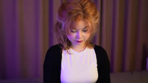 Snapshot of stela_vanila chatting on September 30, 2025, 10:59 pm Stella online show from September 30, 2025, 10:59 pm