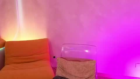 Snapshot of stella__white chatting on July 31, 2026, 7:02 pm Yuli online show from July 31, 2026, 7:02 pm