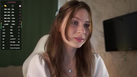 Stella online show from September 15, 2025, 8:47 am