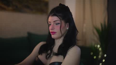 Stella online show from January 20, 2025, 6:53 am