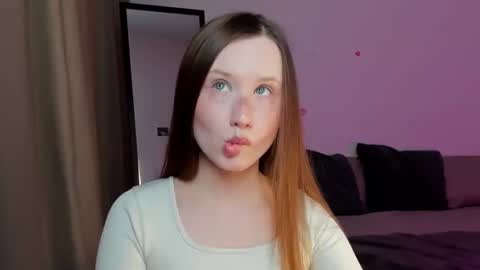 Snapshot of stella_sunny chatting on December 22, 2024, 3:00 pm stella_sunny online show from December 22, 2024, 3:00 pm