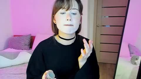 Snapshot of stella_sunny chatting on November 29, 2025, 12:24 am stella_sunny online show from November 29, 2025, 12:24 am