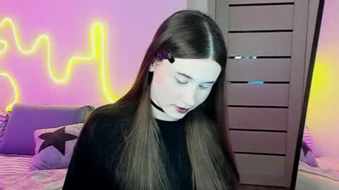 Snapshot of stella_sunny chatting on December 5, 2025, 6:48 pm stella_sunny online show from December 5, 2025, 6:48 pm