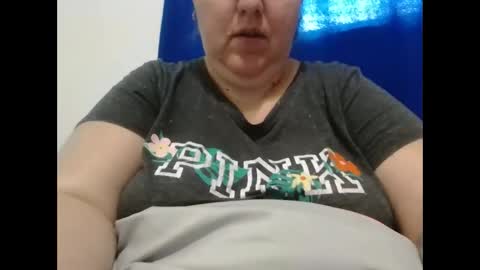 Snapshot of stellabigboobs chatting on December 15, 2025, 4:44 pm stellabigboobs online show from December 15, 2025, 4:44 pm