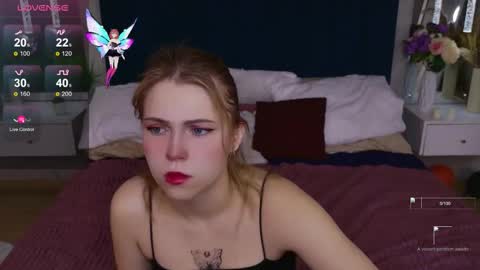 Snapshot of stellahaart chatting on November 9, 2025, 5:39 am Stella 3 online show from November 9, 2025, 5:39 am