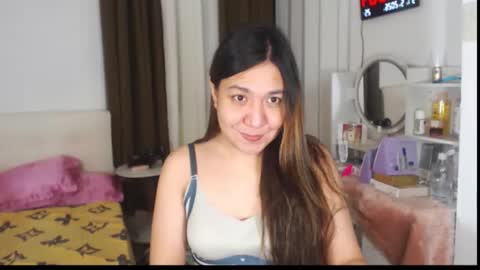 Snapshot of stellahugets chatting on May 30, 2026, 5:10 pm Stella online show from May 30, 2026, 5:10 pm
