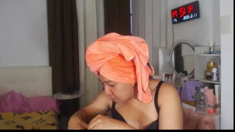 Snapshot of stellahugets chatting on June 11, 2026, 8:12 am Stella online show from June 11, 2026, 8:12 am