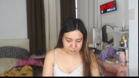 Snapshot of stellahugets chatting on June 13, 2026, 12:52 am Stella online show from June 13, 2026, 12:52 am