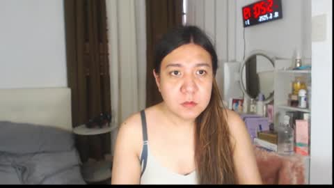 Snapshot of stellahugets chatting on June 18, 2026, 9:14 am Stella online show from June 18, 2026, 9:14 am