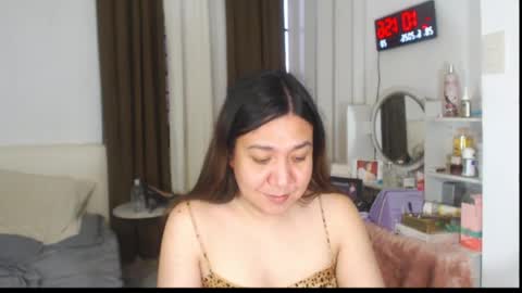 Snapshot of stellahugets chatting on June 28, 2026, 5:02 am Stella online show from June 28, 2026, 5:02 am