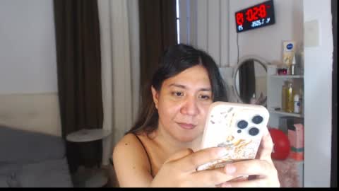 Snapshot of stellahugets chatting on July 4, 2026, 12:50 am Stella online show from July 4, 2026, 12:50 am
