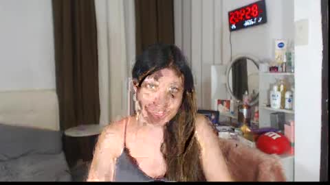 Snapshot of stellahugets chatting on July 4, 2026, 12:55 pm Stella online show from July 4, 2026, 12:55 pm