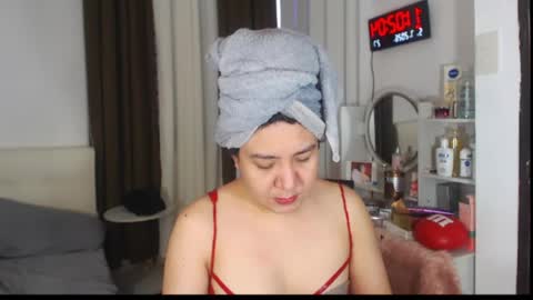 Snapshot of stellahugets chatting on July 5, 2026, 3:02 am Stella online show from July 5, 2026, 3:02 am