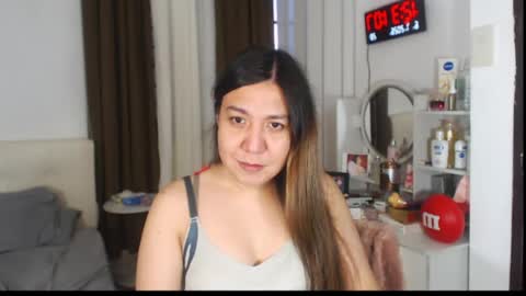 Snapshot of stellahugets chatting on July 6, 2026, 4:31 am Stella online show from July 6, 2026, 4:31 am