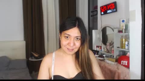 Snapshot of stellahugets chatting on July 11, 2026, 2:42 pm Stella online show from July 11, 2026, 2:42 pm