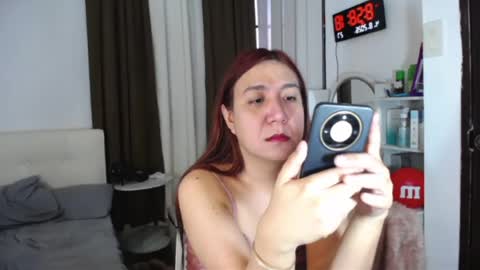 Snapshot of stellahugets chatting on August 4, 2026, 12:58 am Stella online show from August 4, 2026, 12:58 am