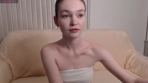 stellapayne online show from October 24, 2025, 10:50 pm