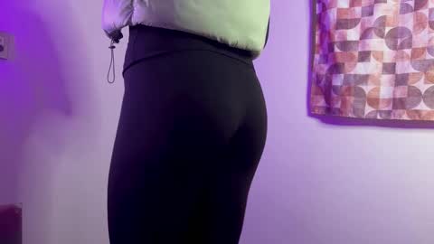 Stellaph online show from December 18, 2025, 5:46 am