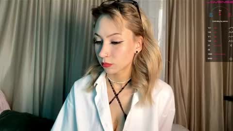 Snapshot of stellar_blade chatting on June 17, 2026, 3:20 am Alexia online show from June 17, 2026, 3:20 am