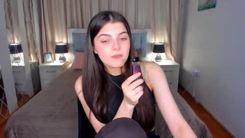 StellaRainbow online show from April 30, 2026, 9:48 am