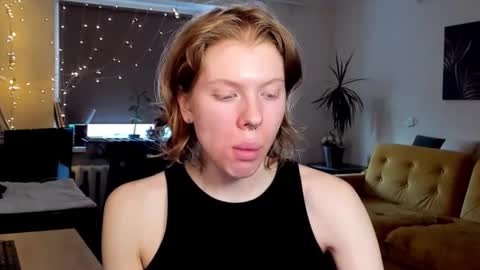 Snapshot of stellaswen chatting on February 19, 2025, 12:55 pm S T E L L A online show from February 19, 2025, 12:55 pm