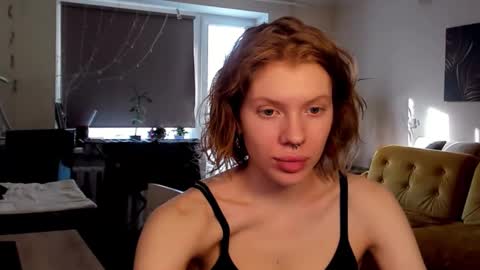 Snapshot of stellaswen chatting on February 20, 2025, 12:15 pm S T E L L A online show from February 20, 2025, 12:15 pm