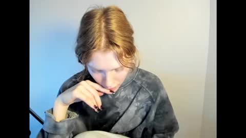 Snapshot of stellaswen chatting on November 21, 2025, 9:08 am S T E L L A online show from November 21, 2025, 9:08 am