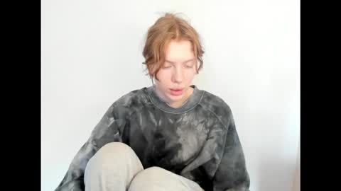 Snapshot of stellaswen chatting on November 26, 2025, 7:53 am S T E L L A online show from November 26, 2025, 7:53 am